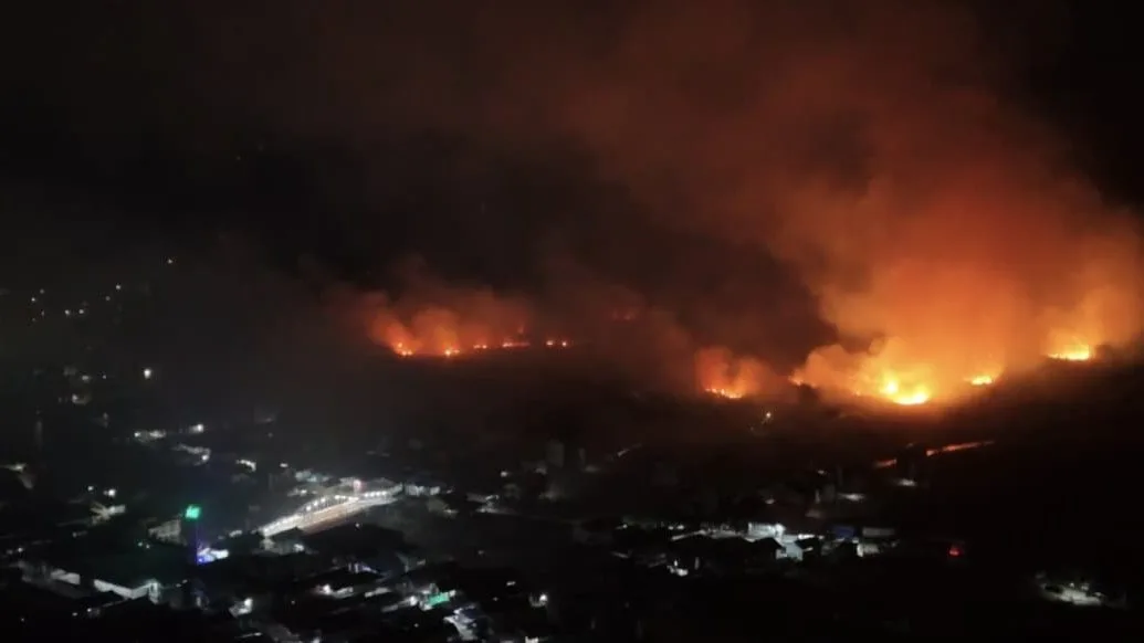 Pantauan karhutla melalui udara di Kecamatan Muara Kaman. (Foto: Muhammad Anshori/KoranKaltim.com)