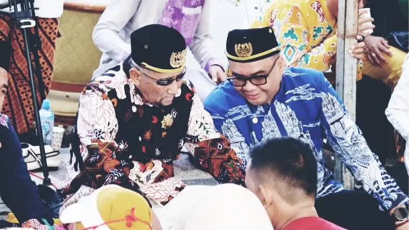 Beseprah Erau 2026, Bupati Kukar Duduk Bersama Ribuan Warga: Tradisi yang Satukan Pemimpin dan Rakyat