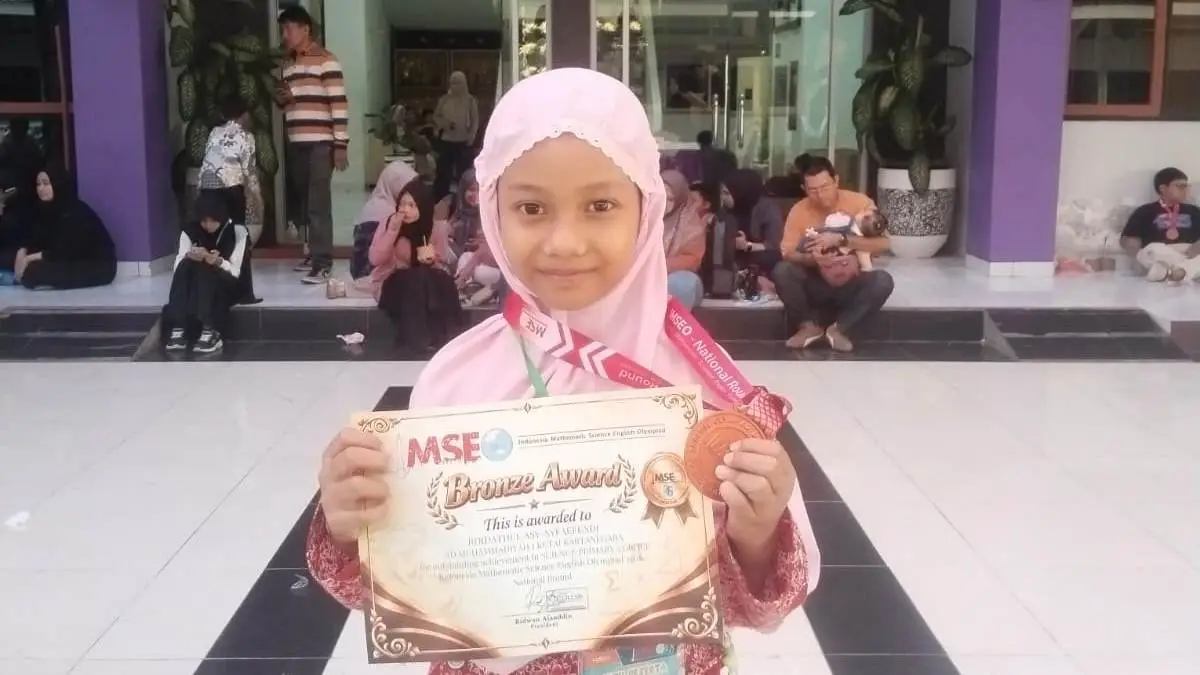 Murid SD Muhammadiyah 1 Tenggarong Bawa Pulang Medali Perunggu IMSEO 2026 dari Yogjakarta