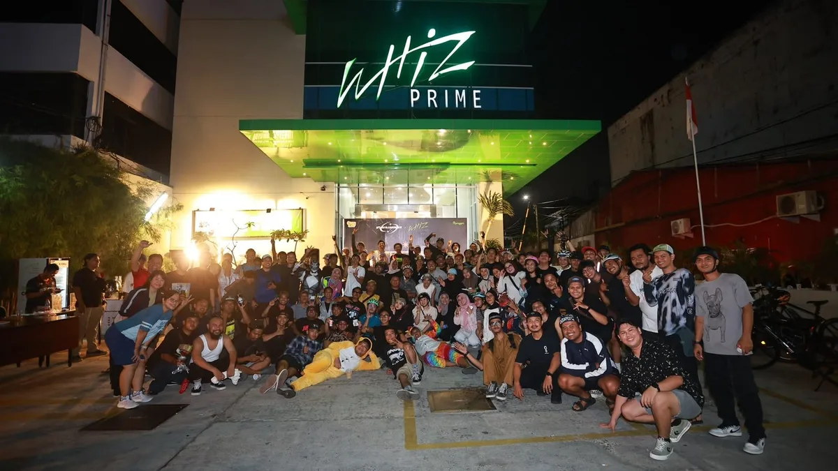 Merajut Kebersamaan Lintas Komunitas Melalui Night Ride Whiz Prime Hotel Balikpapan