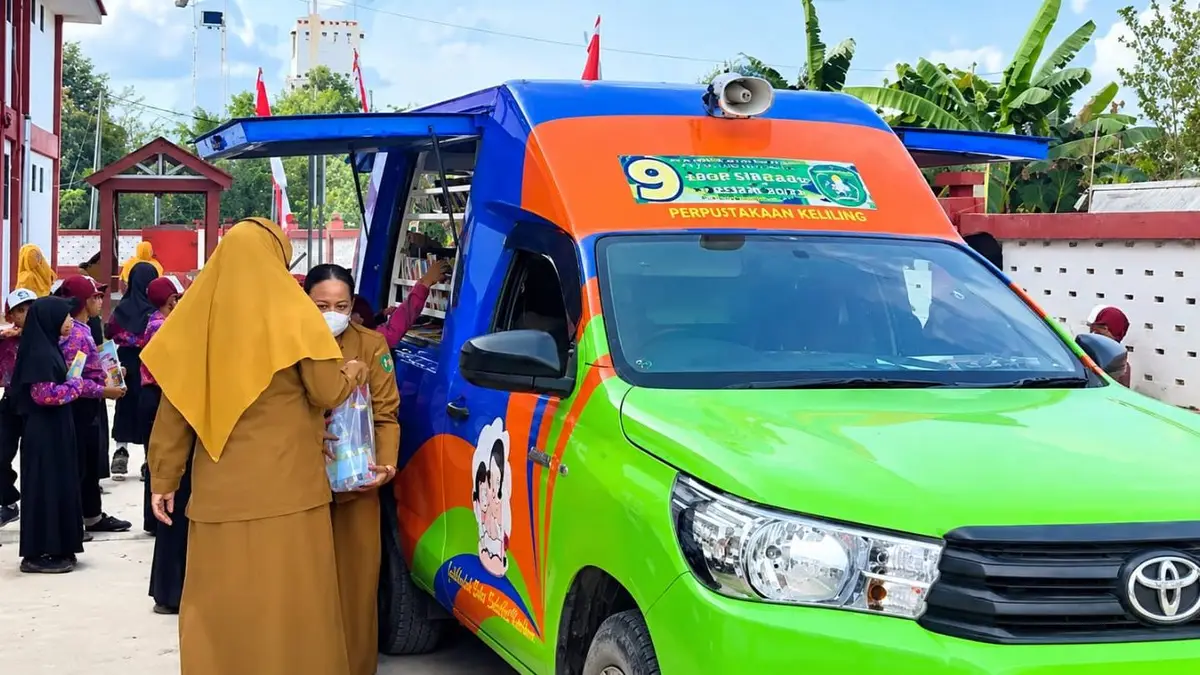 Manfaatkan Perpustakaan Keliling, Dispusip Kutim Dekatkan Akses Literasi Siswa