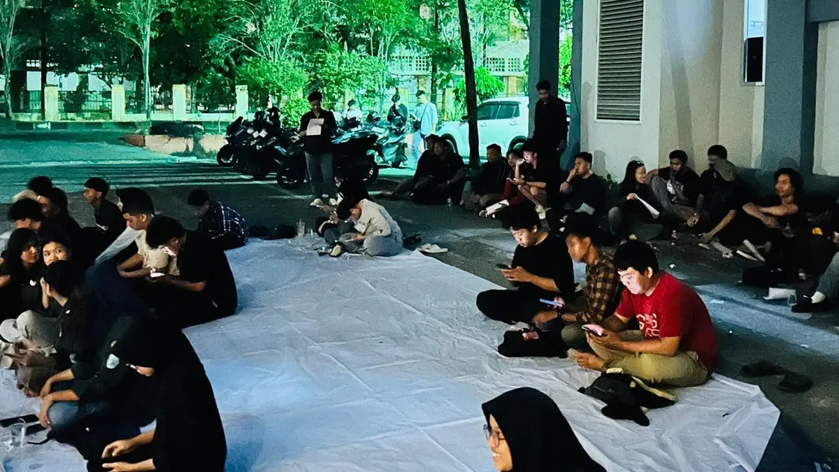 Pertama Di Kaltim Nobar Film “Makin Ditekan, Makin Melawan”, Mahasiswa Hukum Unmul Soroti Kriminalisasi Pasca Aksi