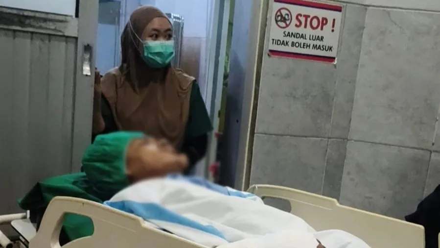 Mesin Pompa Semburkan Api, Dua Petugas Karhutla di Eks Bandara Temindung Dilarikan ke Rumah Sakit