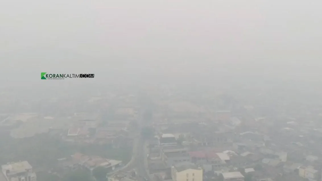 Kabut Asap di Samarinda Kian Pekat