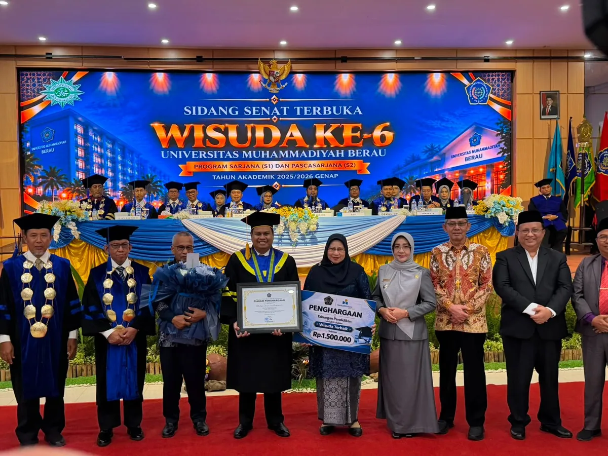 Bupati Berau Sri Juniarsih Mas saat menghadiri Sidang Senat Terbuka Wisuda ke-6 UMB di Ballroom SM Tower, Rabu (10/9/2026). (Foto: Indri/Korankaltim.com)