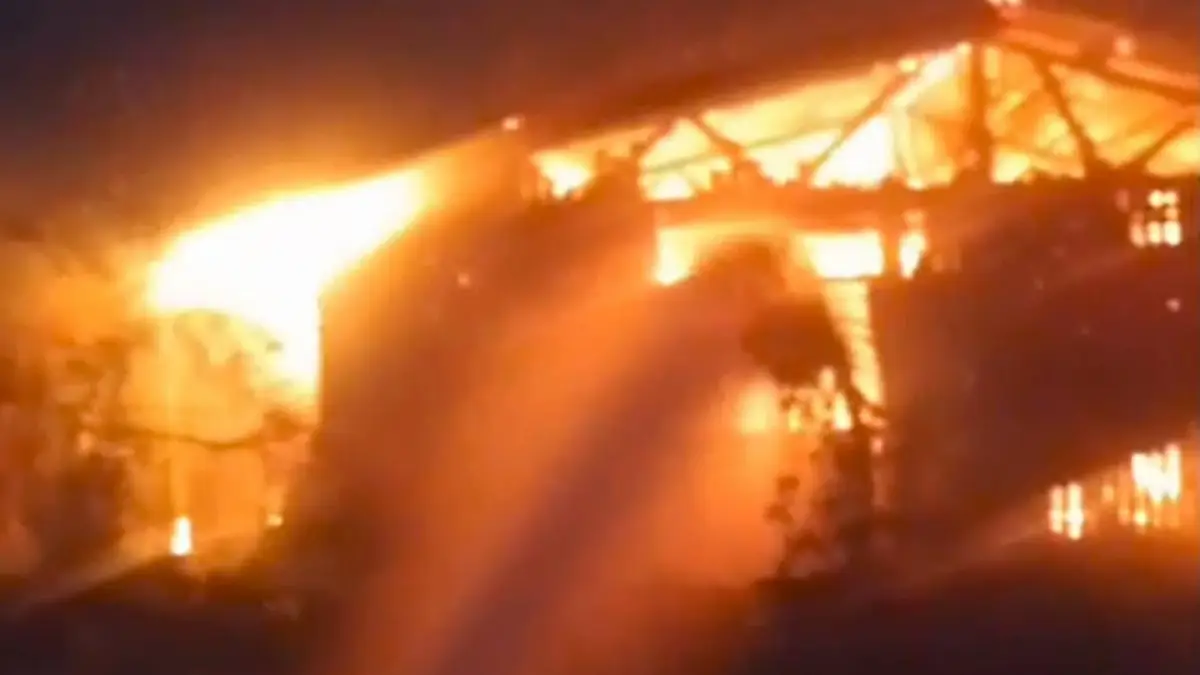 Rumah Kosong di Rawa Makmur Palaran Terbakar Dini Hari Tadi