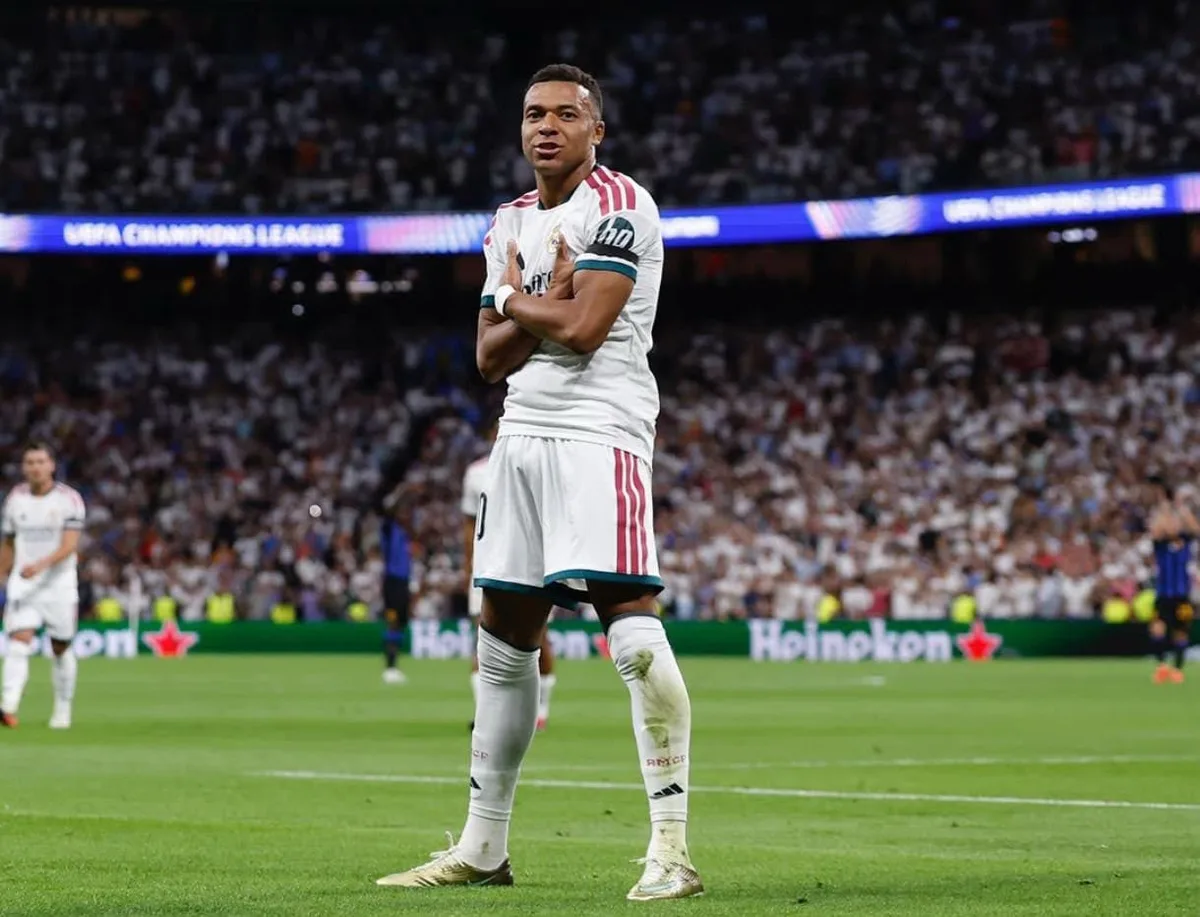 Mbappe Kritik Meme Viral yang Gambarkan Dirinya sebagai Diktator